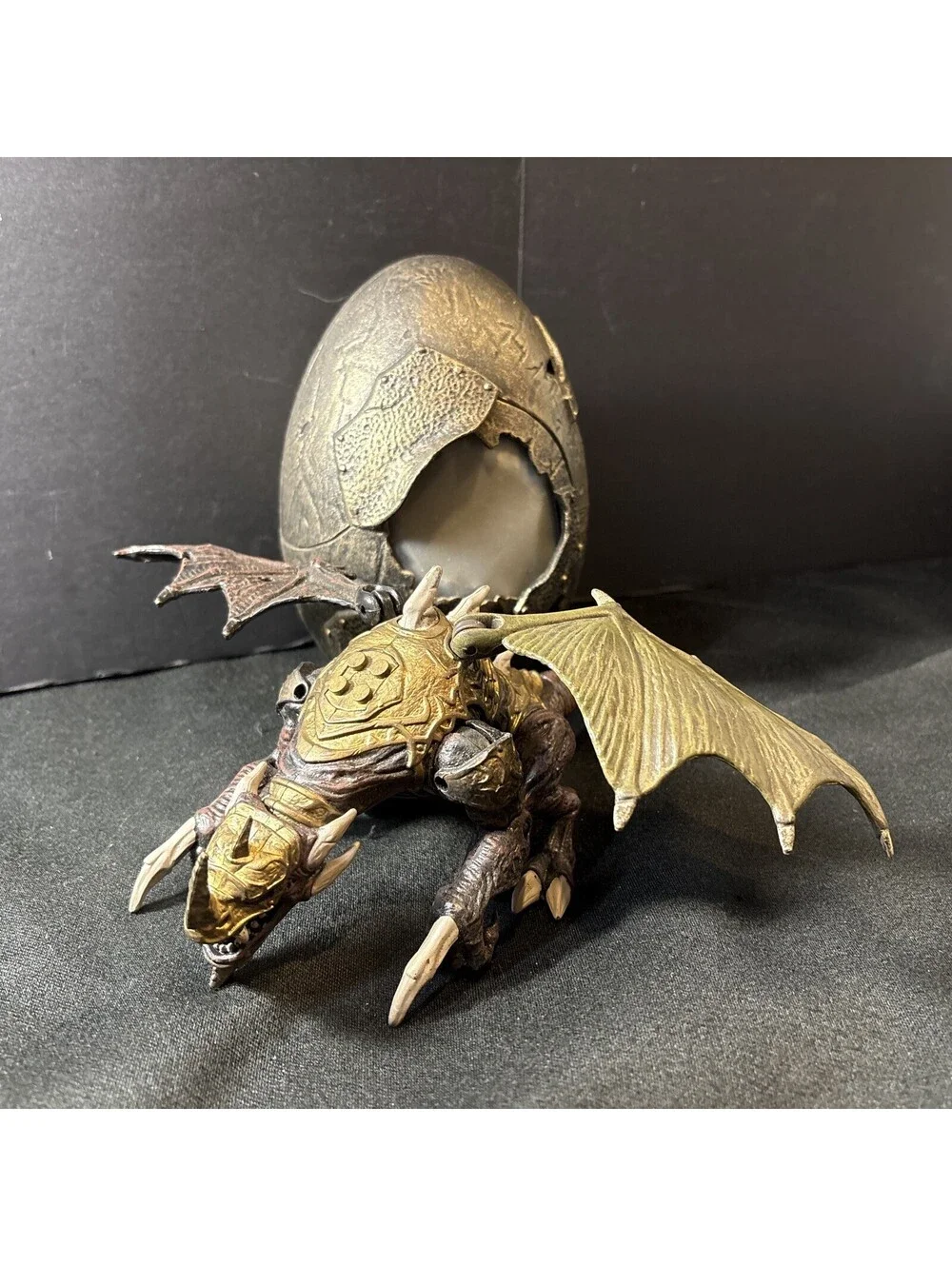 Vintage Mega Bloks Metal Ages 9840 Rutilus Gold Dragon Complete with Its Egg